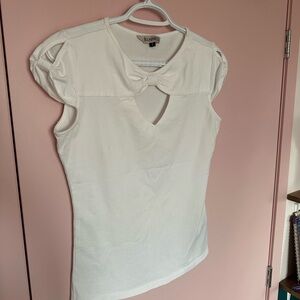 Banned Retro - White Keyhole Bow Cap-Sleeve Top